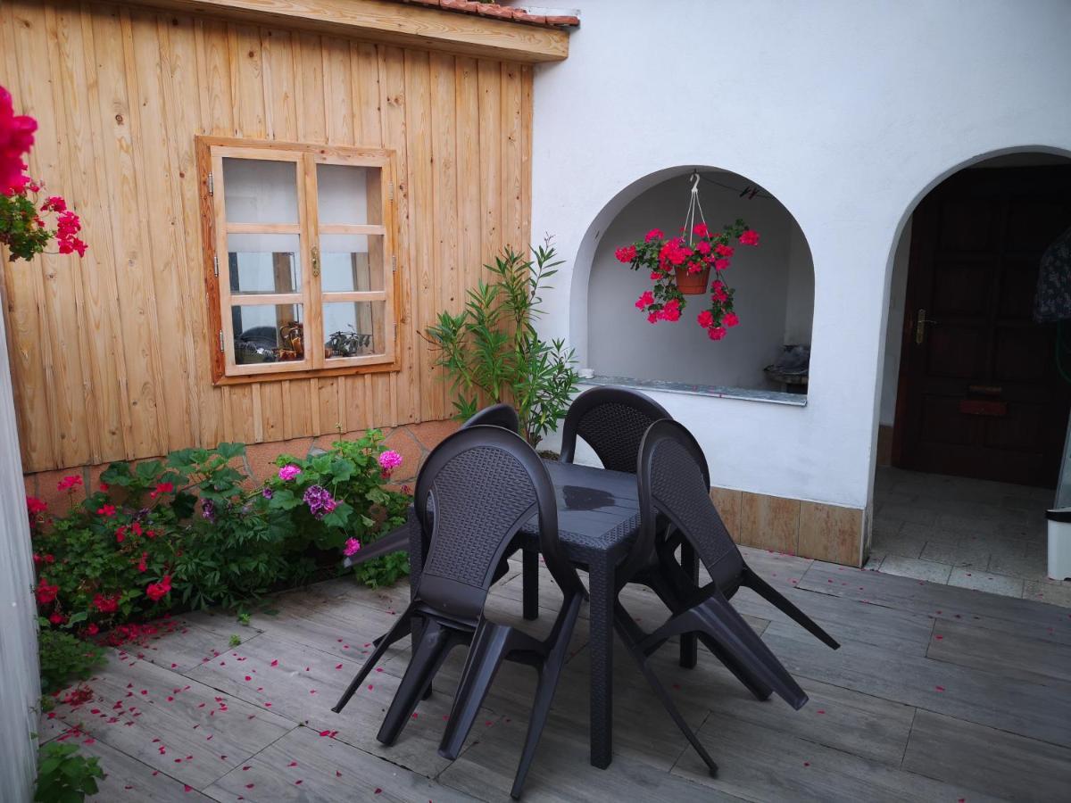 Ubytování Mikulov Esterno foto