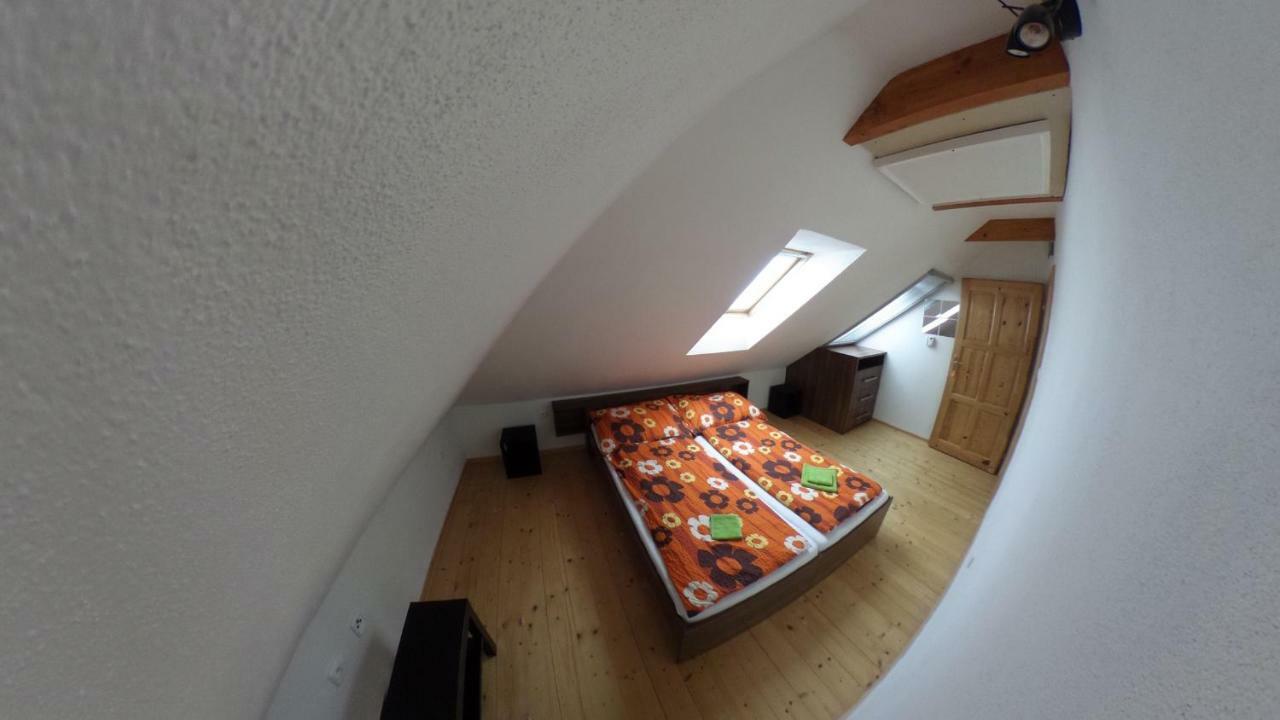 Ubytování Mikulov Esterno foto